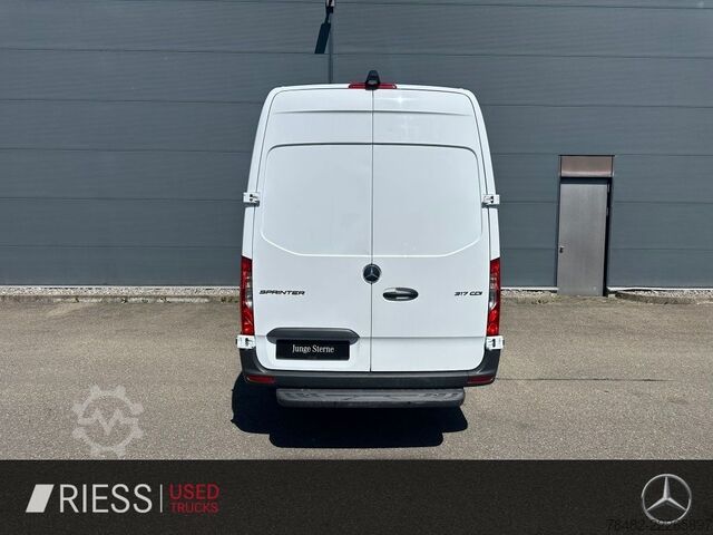 Dobozos furgon MERCEDES-BENZ Sprinter 317 CDI KA/PRO/MAXI/L3H2/MBUX/KAMERA/AU