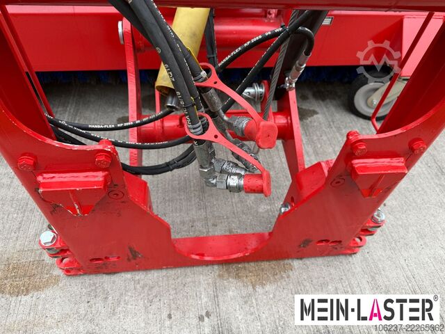 Egyéb UNIMOG Dücker FKM 2400 Kehrmaschine mit 2?x Wassertank