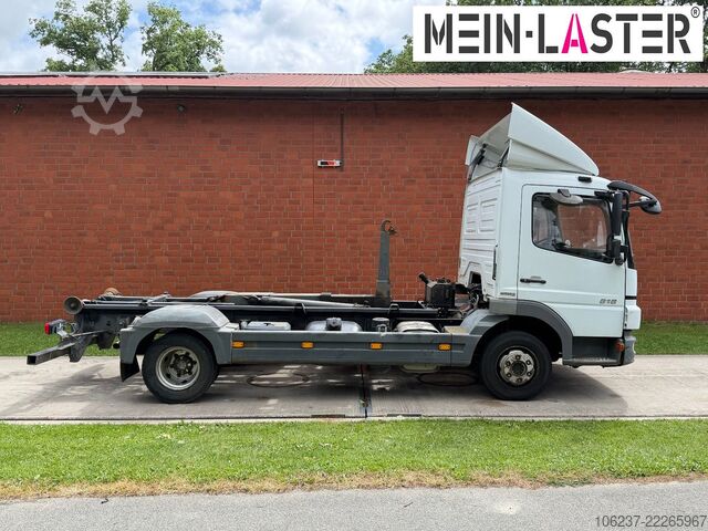 Billenőplatós furgon MERCEDES-BENZ 818 Abroller City Container