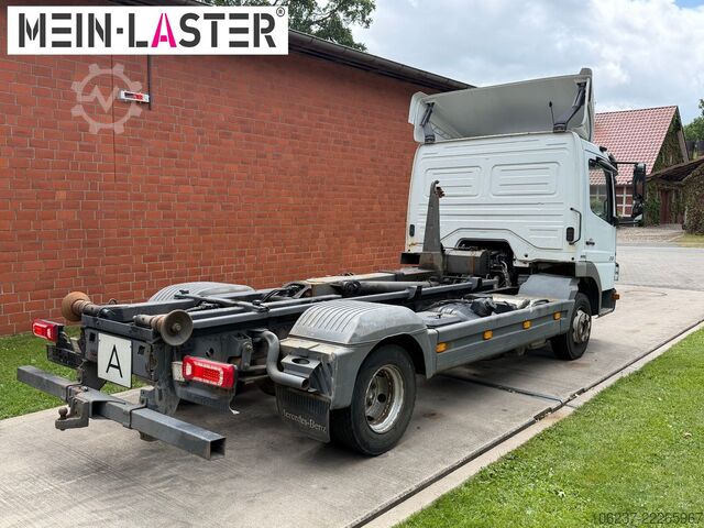 Billenőplatós furgon MERCEDES-BENZ 818 Abroller City Container