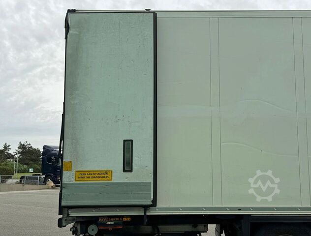 Hűtő félpótkocsi SCHMITZ CARGOBULL SCB*S3B THERMO KING SLXe 300 DHOLLANDIA TAIL LIF