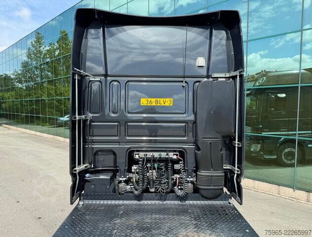 Standard nyergesvontató DAF XF 530 SSC INTARDER - RETARDER 2x TANKS FULL OPT