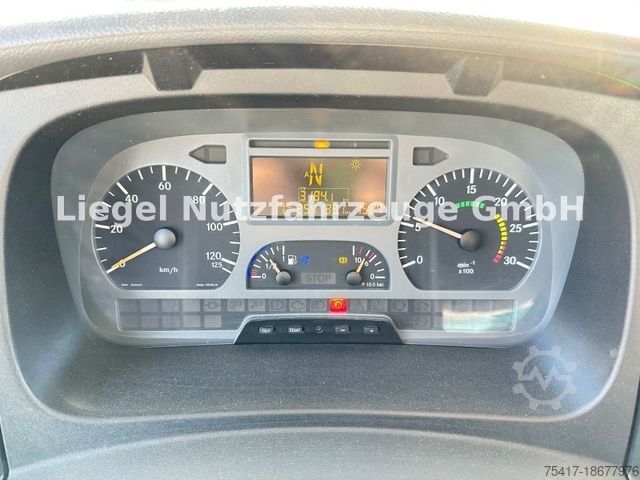 Pick-up bestelwagen MERCEDES-BENZ 824 L
