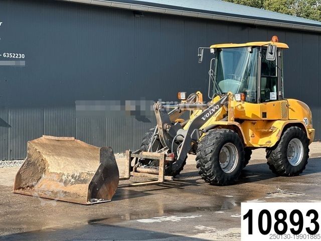 Wiellader VOLVO L30B-Z/X Radlader BJ: 2008