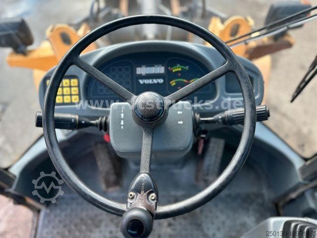 Wheel loader VOLVO L30B-Z/X Radlader BJ: 2008