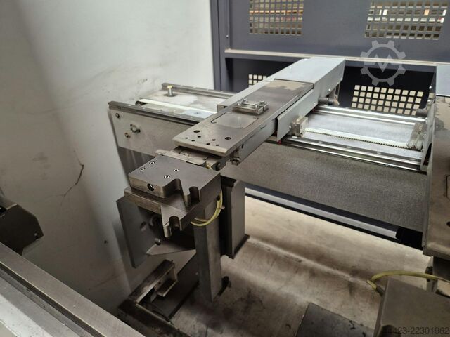 Prensa plegadora LVD DYNA CELL 40/15 EFL