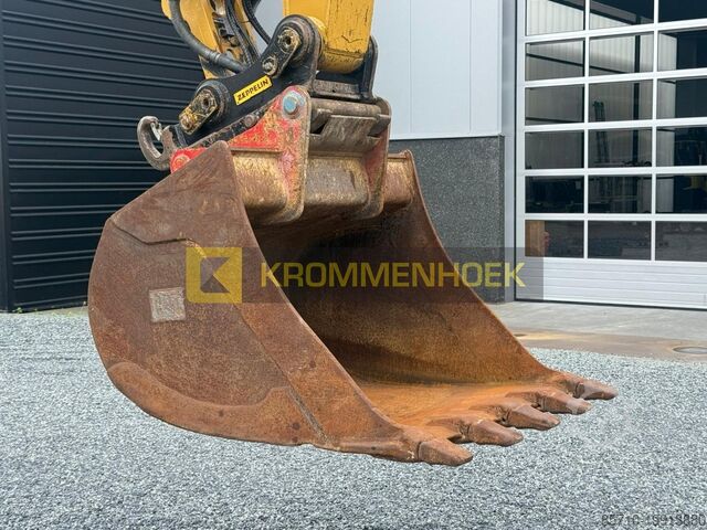Rupsgraafmachine Caterpillar 325 F LCR Oil Quick OQ70/55