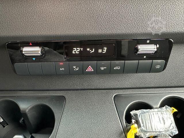 Platformwagen dubbele cabine Mercedes-Benz Sprinter 317 CDI 3665 9G DoKa AHK Klima