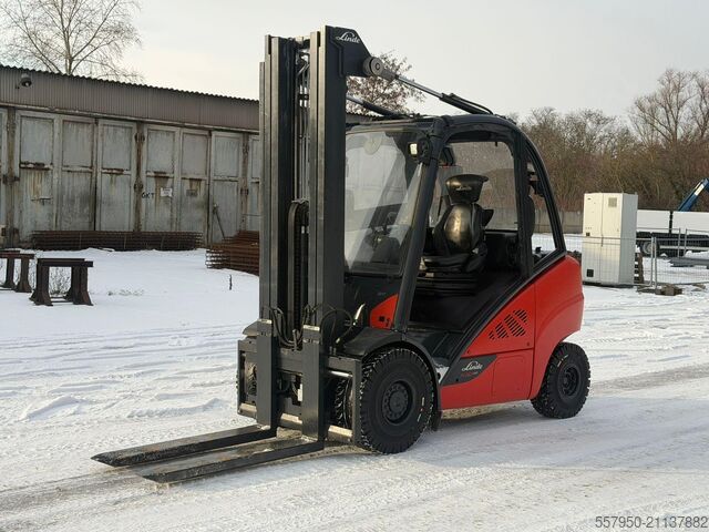 Forklift Linde H 30 Diesel Triplex Ausschubgabeln