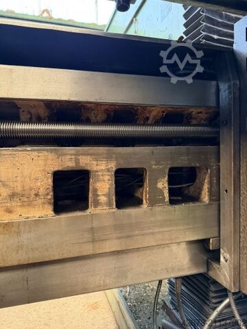 Univerzální nástrojová frézka MAHO MH 1000