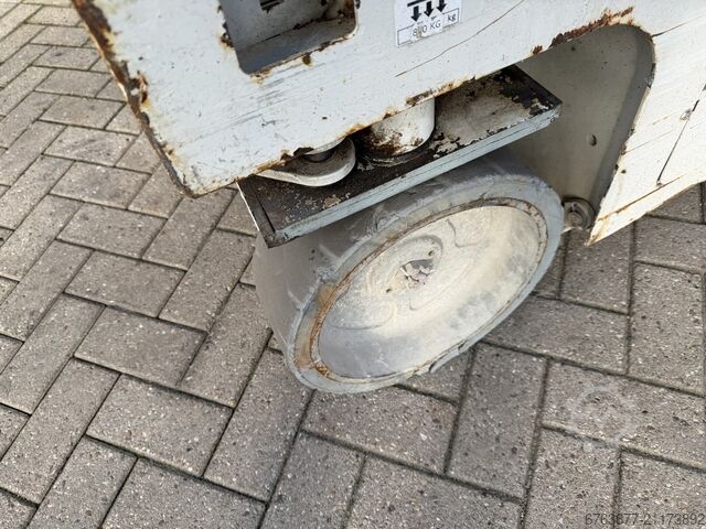 Genie GS2632 nůžková plošina, pracovní výška 10 m, elektrická, 2013 GENIE GS2632 schaarhoogwerker SCISSOR  10M Werkhoogte Elektrisch 2013