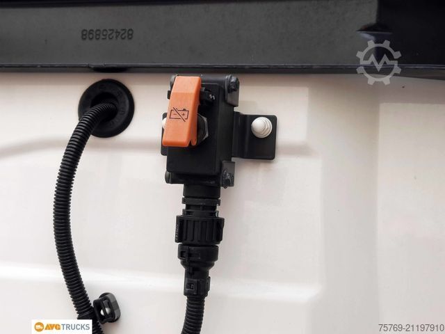 Gevaarlijke stoffen vrachtwagen VOLVO FH 500 ADR FL Hydraulik 2 Kreis mit Kipphebel