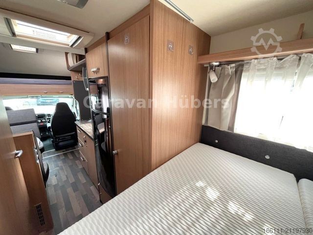 Alkoof camper KNAUS Sky Traveller 650 DG - Festbett - Klima - Garage
