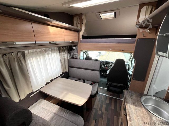 Alkoof camper KNAUS Sky Traveller 650 DG - Festbett - Klima - Garage