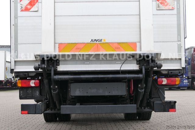 Vrachtwagen met bakwagen RENAULT D 14.280 Koffer 14t Kamera LBW Euro 6