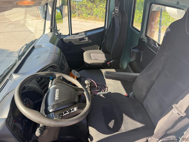 Concrete mixer truck Iveco TRAKKER 500