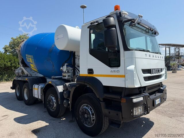 Concrete mixer truck Iveco TRAKKER 450