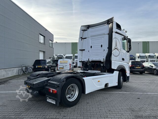 Standard tractor Mercedes-Benz Actros 1842 Streamspace / 457 dkm / NL Truck