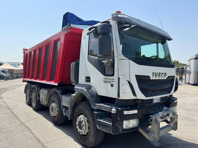 Roll-off tipper truck Iveco TRAKKER 500