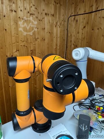 Collaborative robot Cobot Aubo-i5