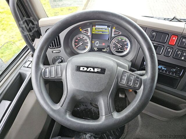 Suitcase DAF LF 230 Bakwagen Laadklep!