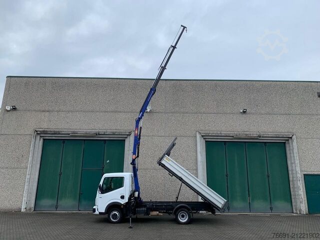 Van Renault Maxity 35 - Ribaltabile con Gru PM 3 sfili