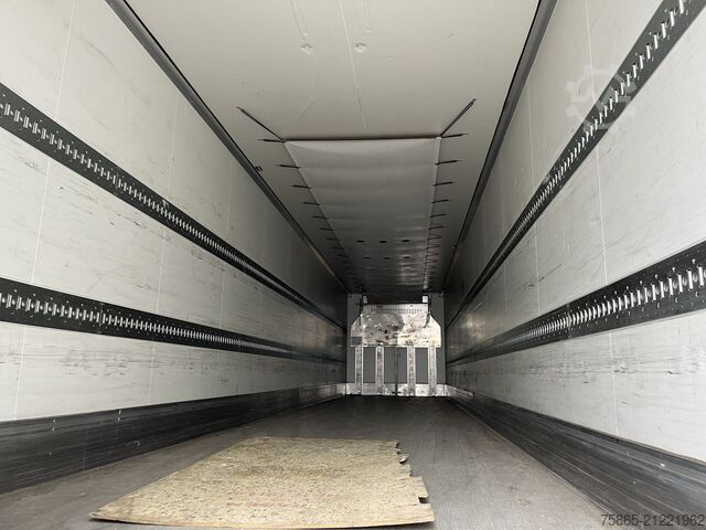 Transporte refrigerado/congelado Krone Coolliner / Carrier Vector 1950 / Frigo Box / B...