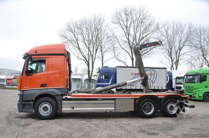 Hook arm system Mercedes-Benz Actros 2548 6X2 + HIAB HAAKARM 21T