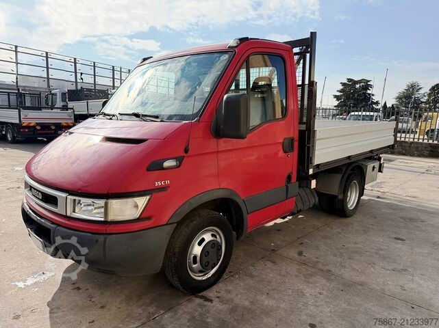Three-way tipper truck IVECO DAILY 35C11