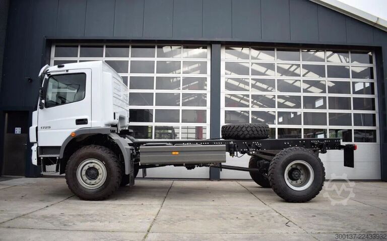 Podvozek Mercedes-Benz Atego 1725 4x4 Chassis Cabin (3 units)