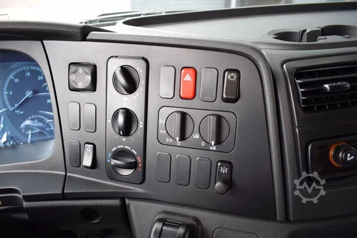 Podvozek Mercedes-Benz Atego 1725 4x4 Chassis Cabin (3 units)