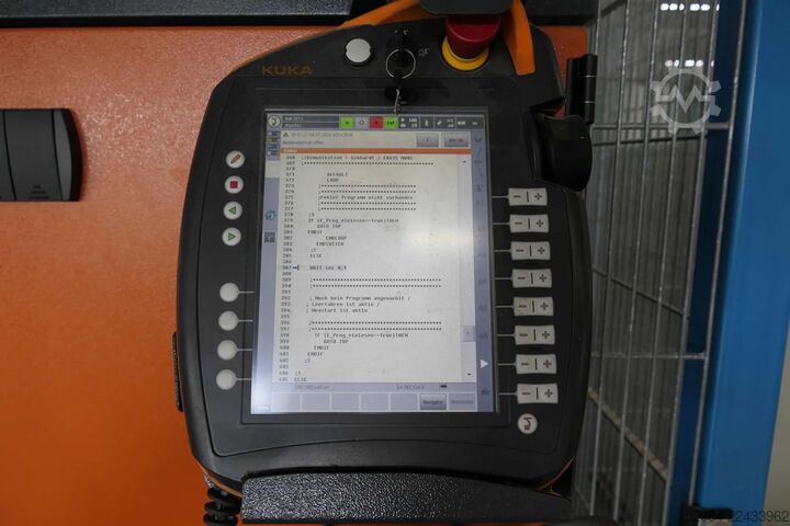Linia paletyzująca z robotami KUKA KUKA Automatische Palettieranlage
