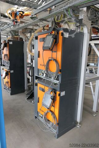Linia paletyzująca z robotami KUKA KUKA Automatische Palettieranlage