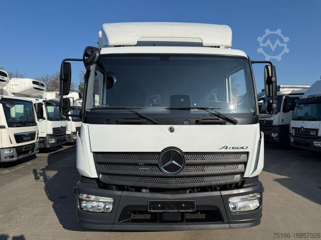 Vrachtwagen met bakwagen MERCEDES-BENZ ATEGO 1524 L Koffer 6,1 m LBW BÄR 1,5 T*NL 7,9 T