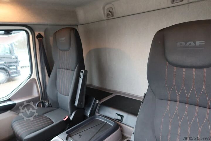 Box body DAF LF 45 .210 Bak + Dhollandia 1500 Kg klep + slaa...