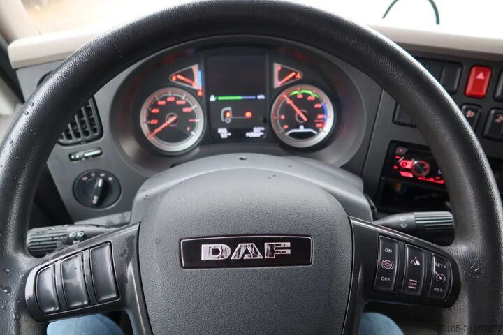 Box body DAF LF 45 .210 Bak + Dhollandia 1500 Kg klep + slaa...