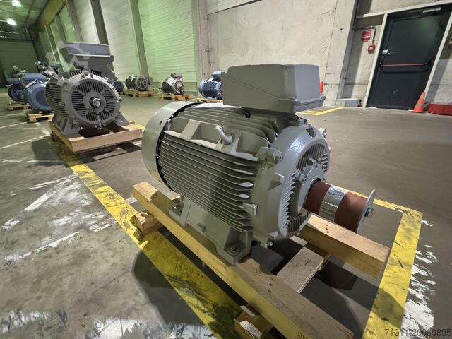 Elektromotor Siemens 1LE16032DB290AK4-Z
