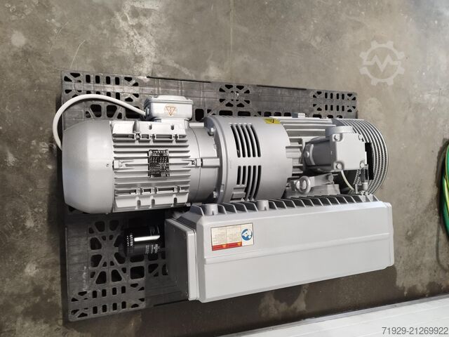 Busch Vacuum Pump RA 0302 D 5Z3 CWXZ Busch RA 0302 D 5Z3 CWXZ
