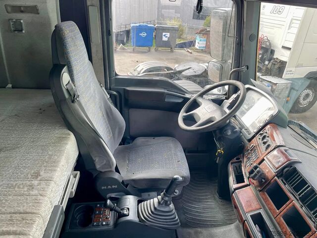 Heavy load MAN TGA 26.413 6x2 , Manual injection, Manual gearb...