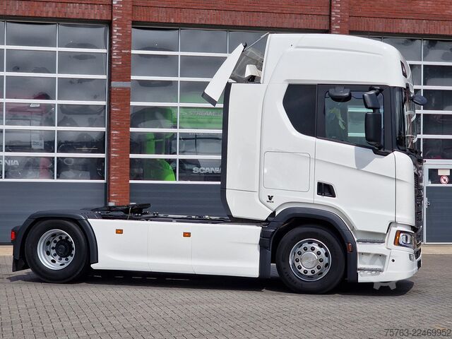 Standart-SZM Scania R460 4x2 - retarder - steel / air - fridge - ni...