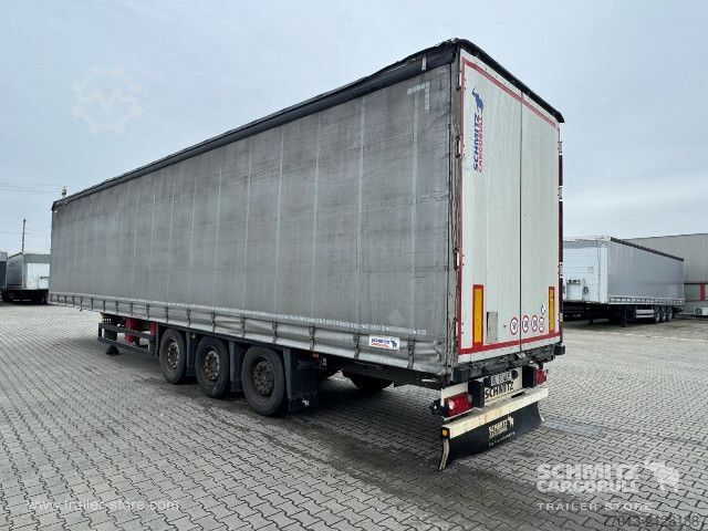 Nyitott ponyvás félpótkocsi Schmitz Cargobull Curtainsider Standard
