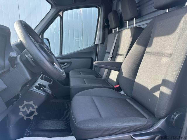 Furgon z wysokim dachem MERCEDES-BENZ Sprinter 315 9G-TR HOCH+LANG KLIMA 3-SITZ KAMERA