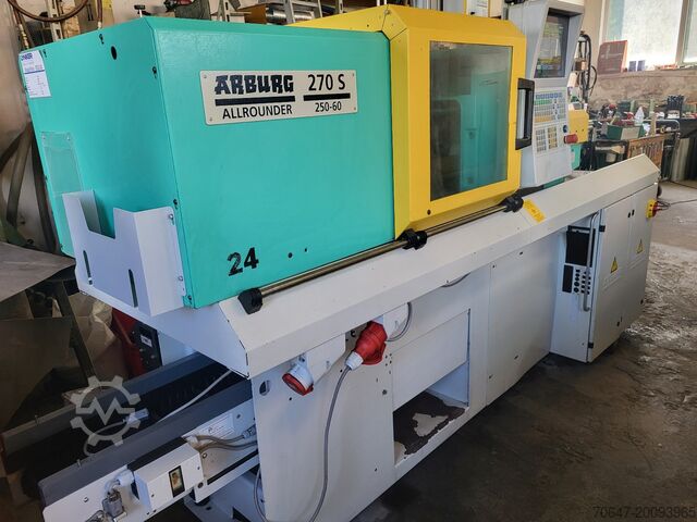 Arburg 270S with conveyor belt and picker Arburg 270 S 250-60
