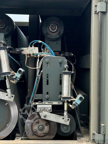 Geniş bant zımpara makinesi SANDINGMASTER Sandingmaster SCSB-2-1100