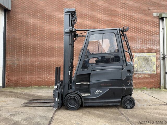 Electric 4-wheel forklift Linde E30HL-01/600