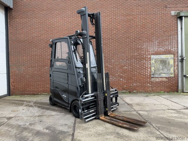 Electric 4-wheel forklift Linde E30HL-01/600