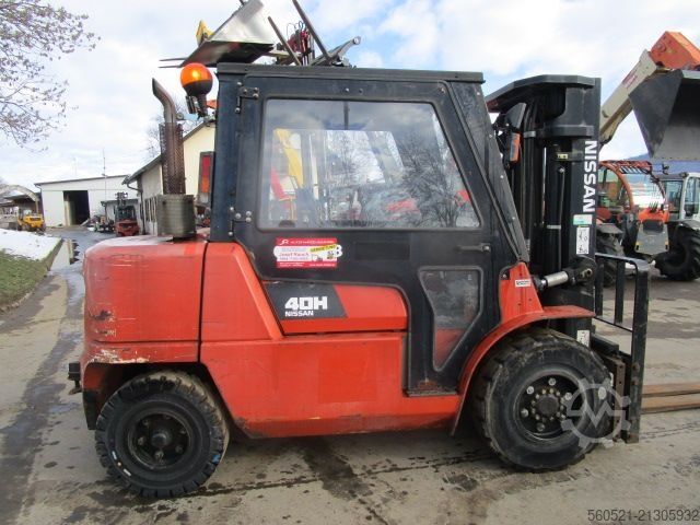 Diesel Forklift Nissan 4 Ton.-Triplex-FH 4,5m + Seitenschieber
