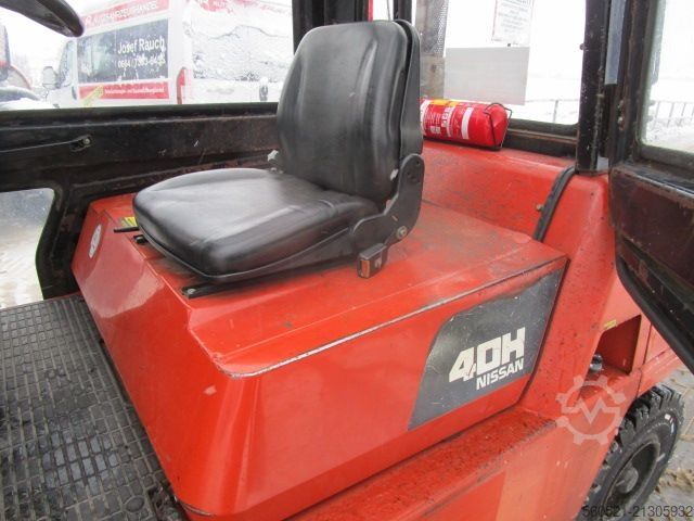 Diesel Forklift Nissan 4 Ton.-Triplex-FH 4,5m + Seitenschieber