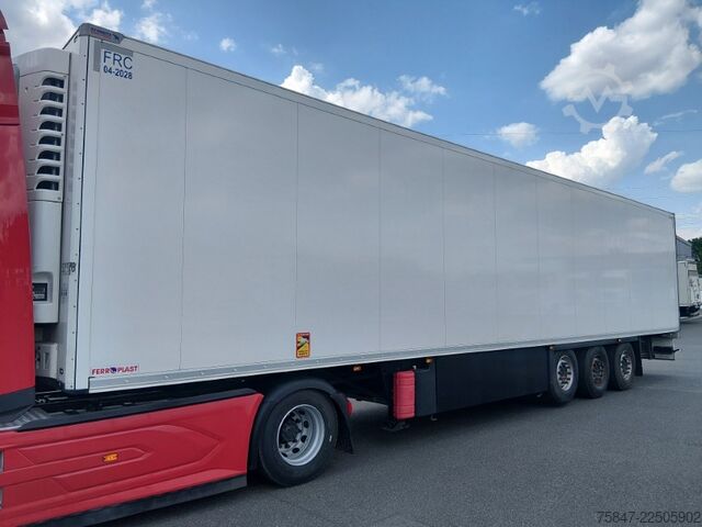 Geïsoleerde kastoplegger Schmitz Cargobull SKO 24/L - 13.4 FP Cool V7 DS/BB Pharma