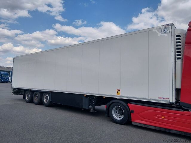 Geïsoleerde kastoplegger Schmitz Cargobull SKO 24/L - 13.4 FP Cool V7 DS/BB Pharma